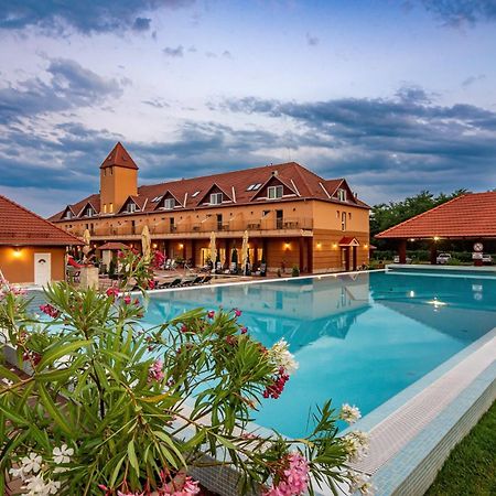 Termal Hotel Vesta Tapioszecso Exterior photo