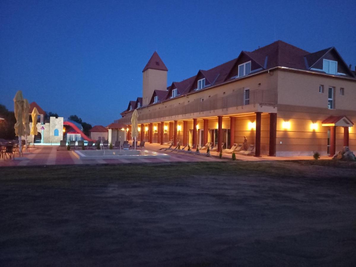 Termal Hotel Vesta Tapioszecso Exterior photo
